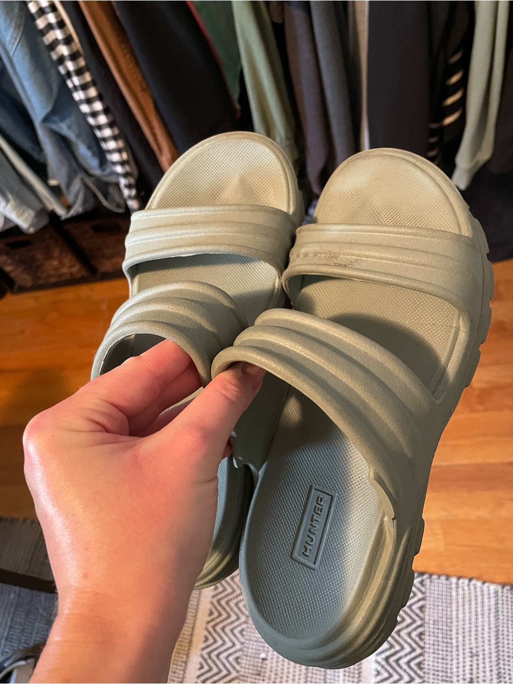 Hunter Women's Sage Green Slide Sandals